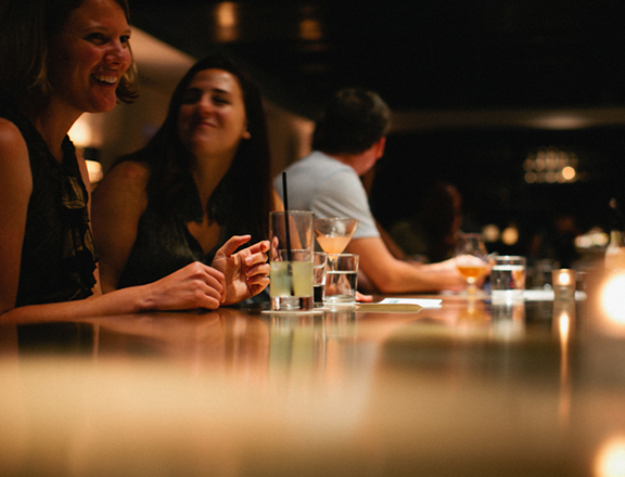 comment prendre du bon temps au bar