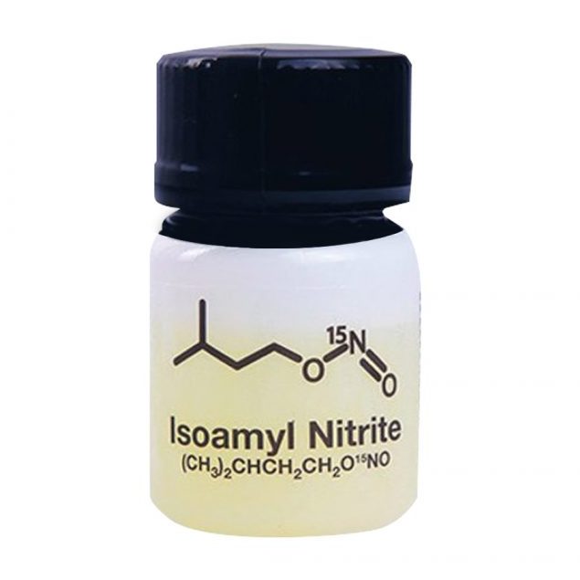 un poppers a base amyl idéal pour le fist et la sodomie