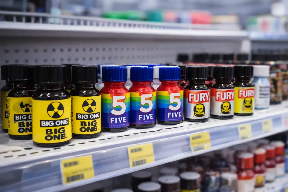 poppers dans un magasin mais pas en pharmacie