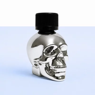 flacon de poppers en forme de tete de mort
