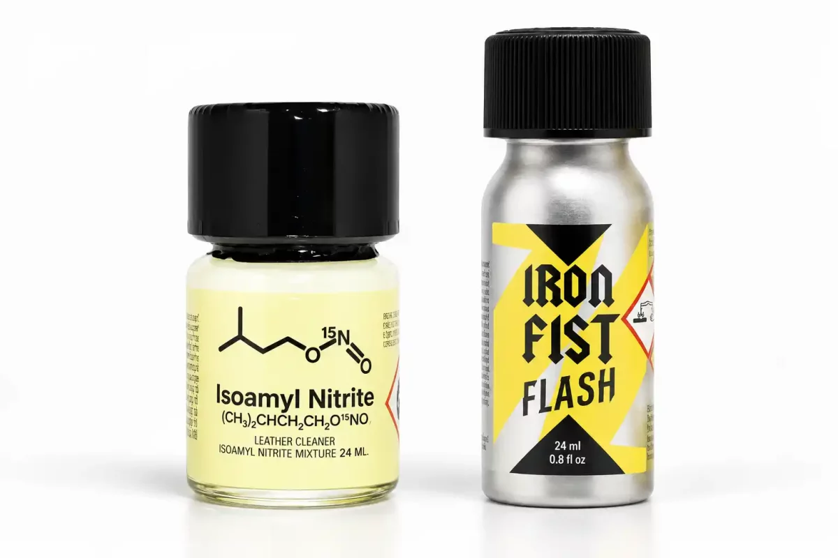 2 flacons de poppers de même contenance, formes différente